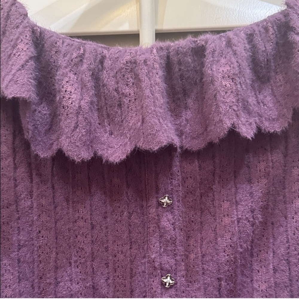 Dazy Lavender Off-Shoulder Ruffle Sweater - Picture 5 of 7